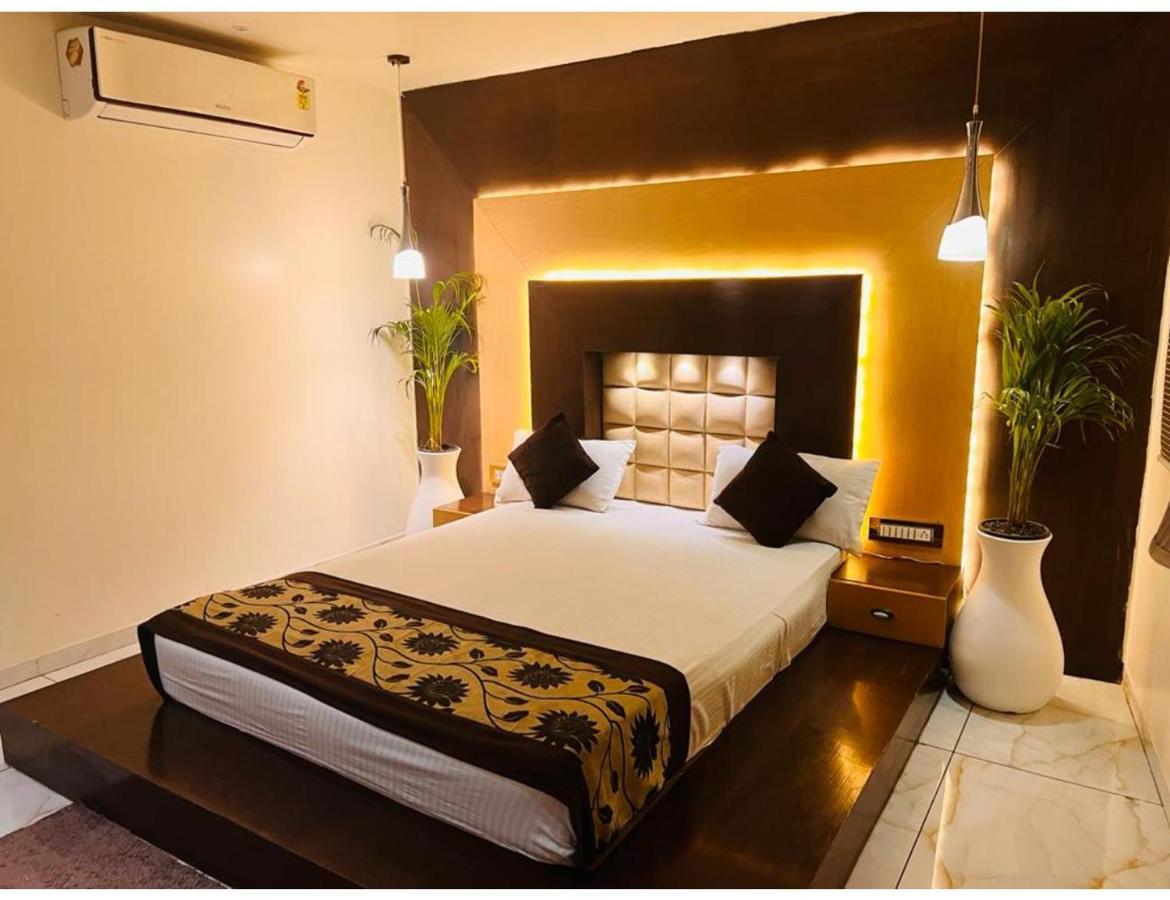 Hotel The Royal, Sehore Екстериор снимка